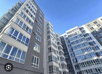 Продам 2 км квартиру в ЖК Олімп по вулиці Назара Небожинського