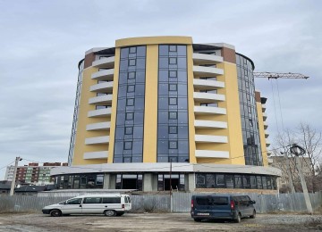 1 км в новобудові район Екватора